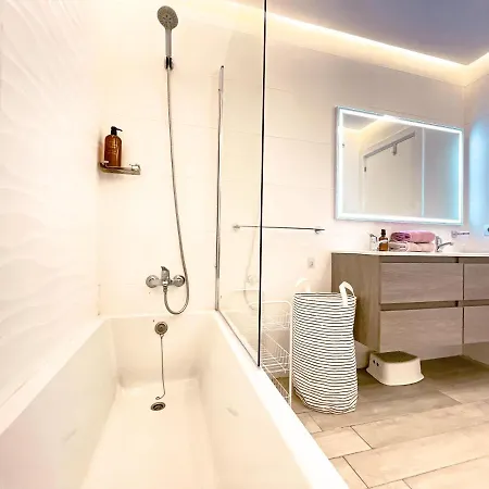 Апартаменты Ocean Garden, Ac, Sun Terrace, Heated Pool, Parking, Pp901
